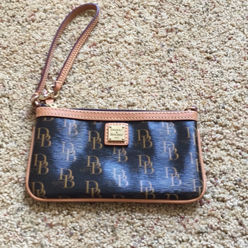 Dooney and Bourke wristlet